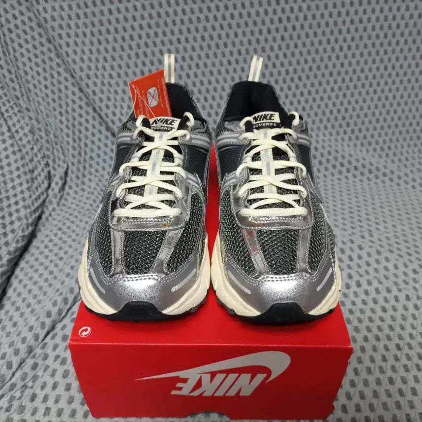 [BUNJANG] Nike Vomero 5 / (새제품)나이키 보메로5 250