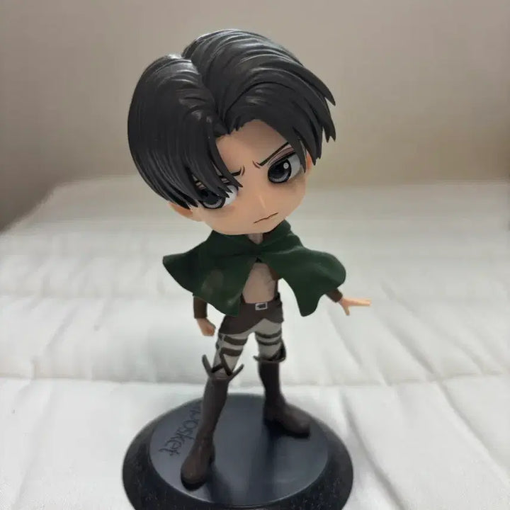 [BUNJANG] Attack on Titan Levi Figure / 진격의 거인 리바이 피규어