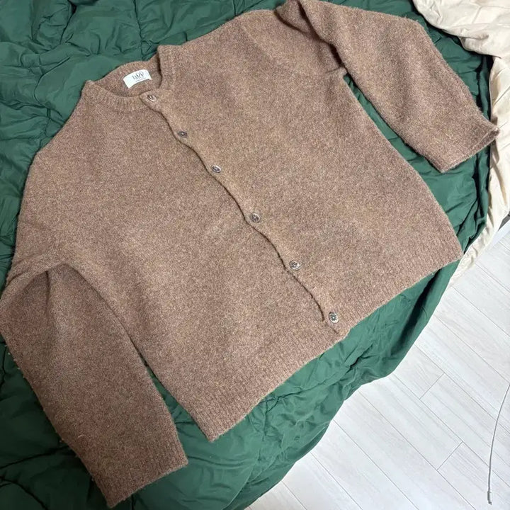[BUNJANG] Elwood Bishop Wool Alpaca Crewneck Cardigan Ginger Brown Size 46 / 엘무드 비숍 울 알파카 크루넥 가디건 진저 브라운 46사잊