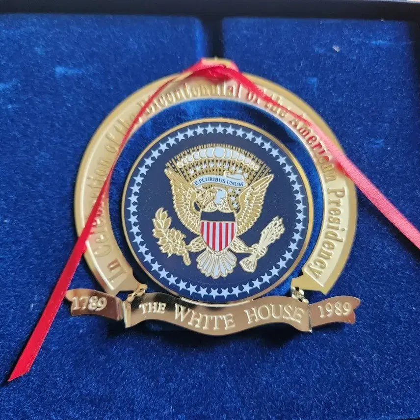 [BUNJANG] White House Commemorative Ornament / 미국 백악관 역사 협회 대통령 200주년 기념품