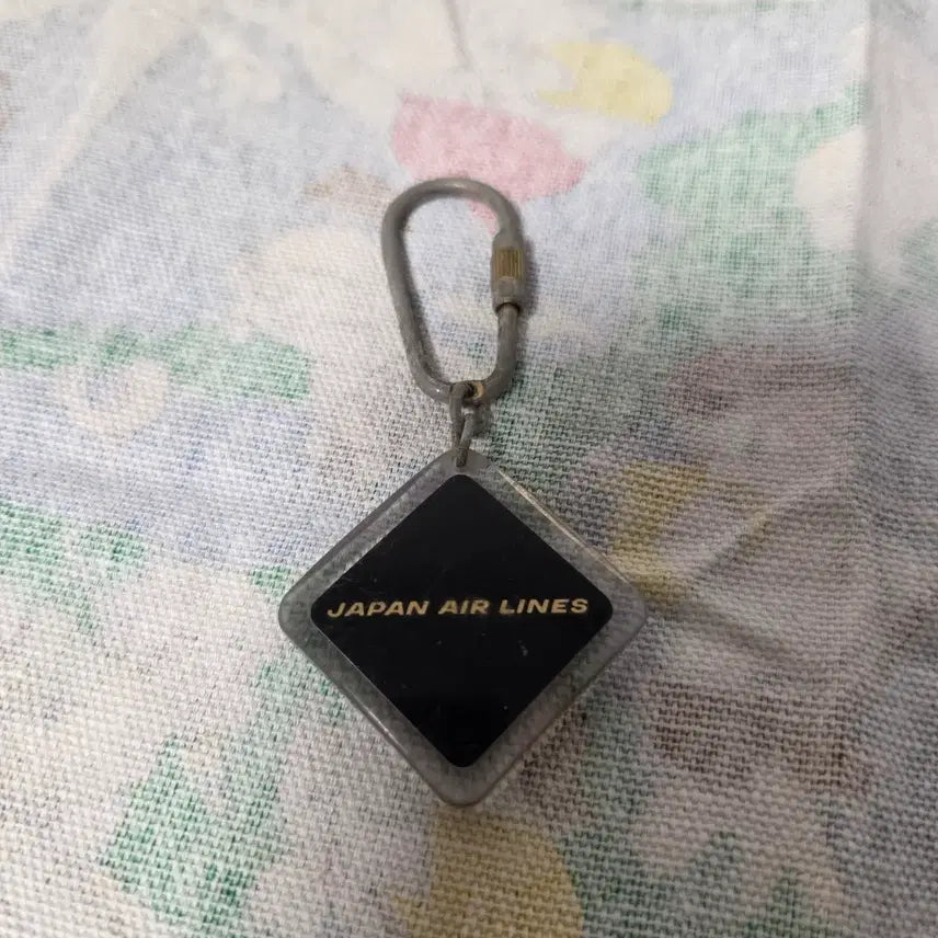[BUNJANG] 1980s-1990s Japan Airlines Vintage Keychain / 8-90s Japan Airlines 빈티지 키링