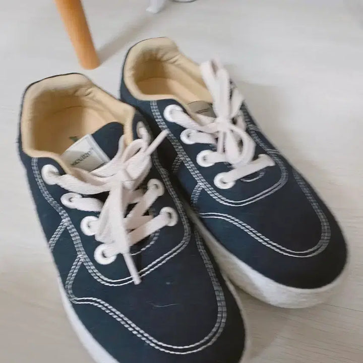 [BUNJANG] Lemouton Mate 250 Sneakers / 르무통 메이트250