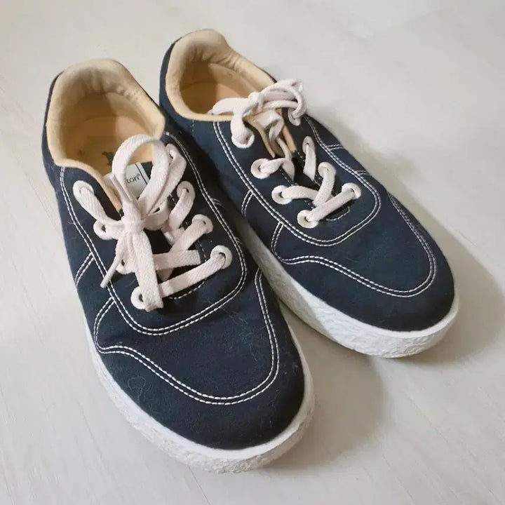 [BUNJANG] Lemont G Mate Sneakers Size 260 / 르무통메이트 260