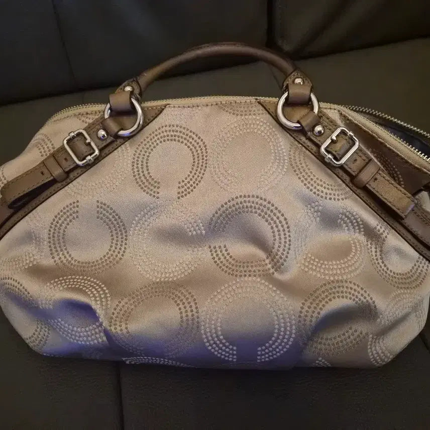 [BUNJANG] Coach Signature Shoulder Tote Bag / 코치 시그니처 숄더백 토트백