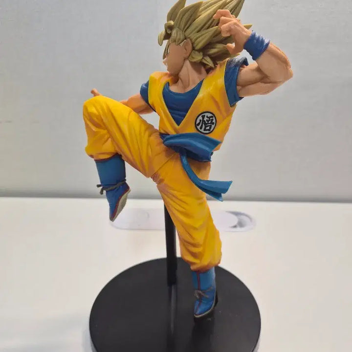 [BUNJANG] Dragon Ball Z Super Saiyan Goku Figure / 드래곤볼Z 손오공 초사이어인