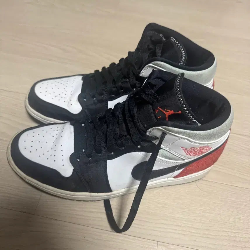 [BUNJANG] Nike Jordan Mid Track Red US 9.5 / 나이키 조던 미드 트랙 레드 275
