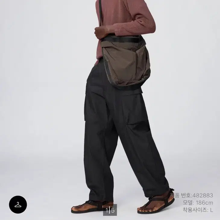 [BUNJANG] Uniqlo U Wide Fit Cargo Pants Black L / 유니클로U 와이드핏 카고팬츠 블랙 L사이즈