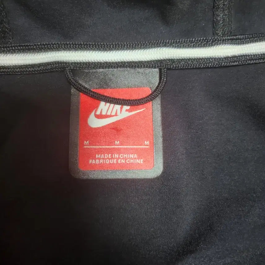 [BUNJANG] Nike Tech Woven Full-Zip Jacket Black / 나이키 테크 윈드러너 우븐 풀집 자켓 블랙