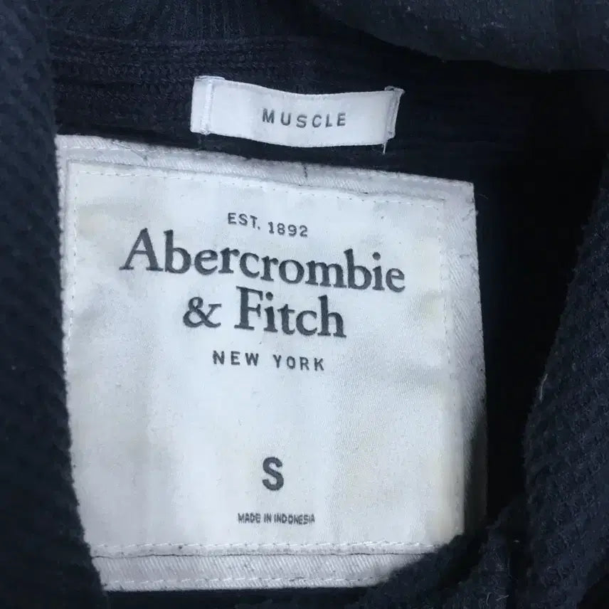 [BUNJANG] Abercrombie &amp; Fitch Hooded Sweatshirt Size S / 아베크롬비 후드티 만원샵 EE10