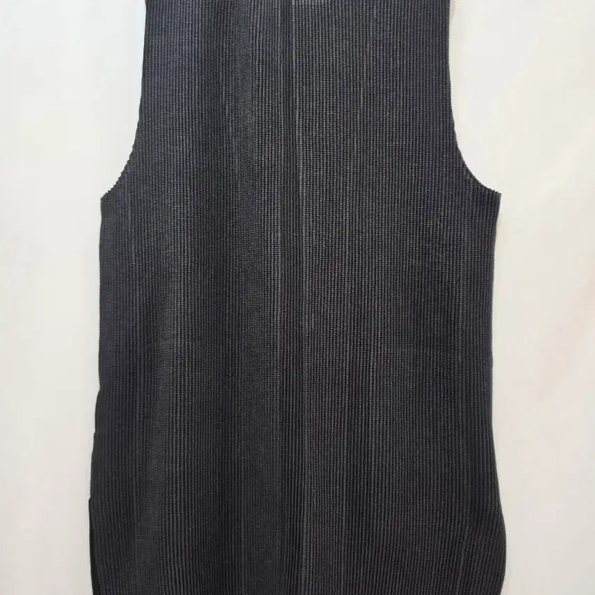 [BUNJANG] Ravita Junko Pleated Black Long Vest / (정품)라비타준코 플리츠 블랙 롱 조끼 베스트