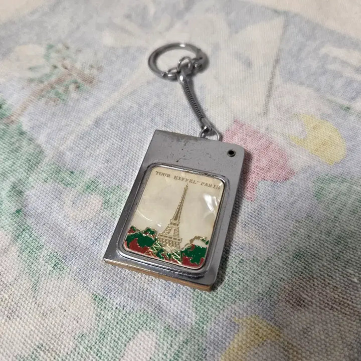 [BUNJANG] 1970s/1980s France Eiffel Tower Souvenir Keychain / 80s France Eiffel 빈티지 키링