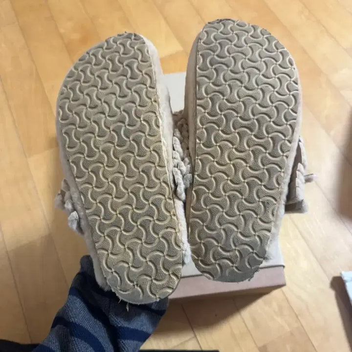 [BUNJANG] PERKER Tico Fur Slippers US W7 (240mm) / 페르커 티코 털 슬리퍼 US W7 240