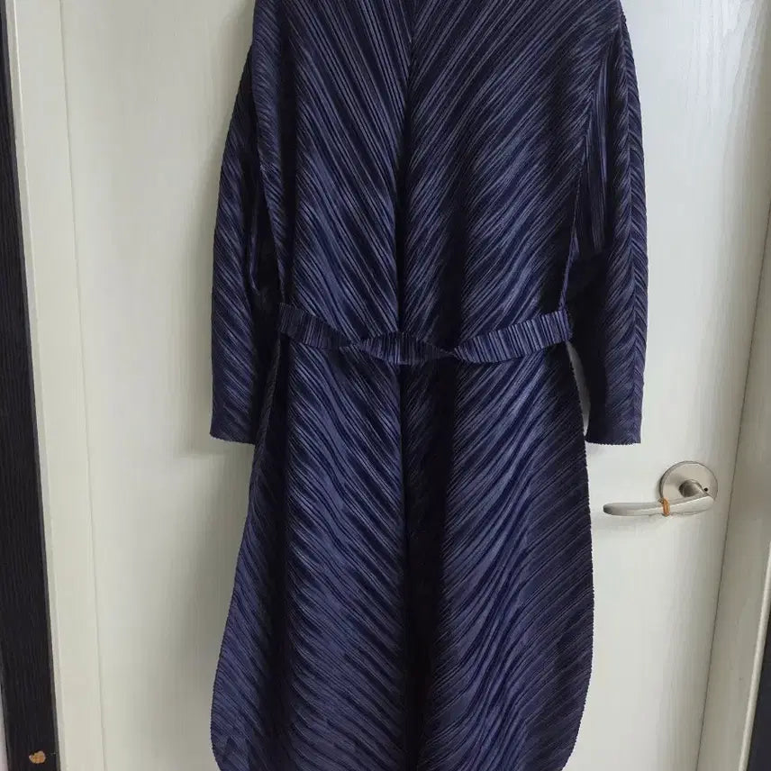 [BUNJANG] Yoits Navy Pleated Long Dress / 요이츠 네이비 플리츠 롱 원피스