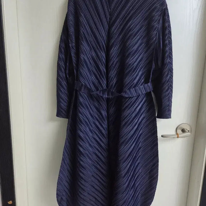 [BUNJANG] Yoits Navy Pleated Long Dress / 요이츠 네이비 플리츠 롱 원피스