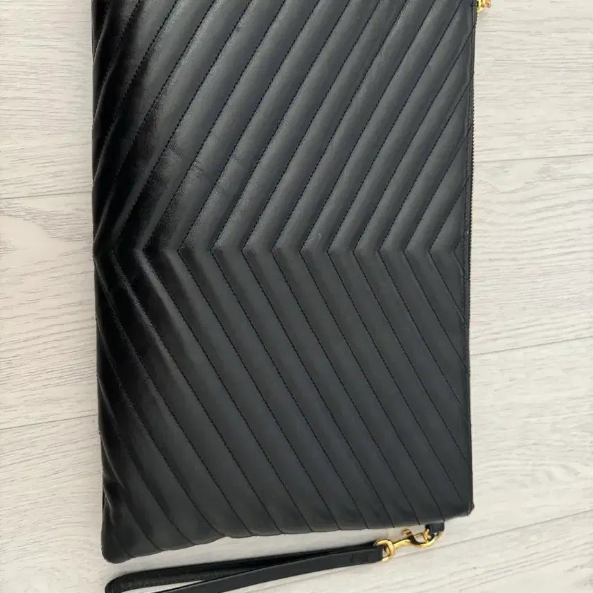 [BUNJANG] Saint Laurent Large Clutch / 입생로랑 클러치