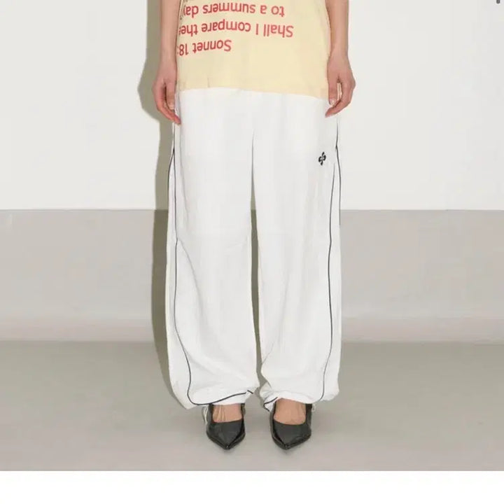 [BUNJANG] Heretic SONNET Butter T-Shirt / 헤레틱 SONNET T 버터