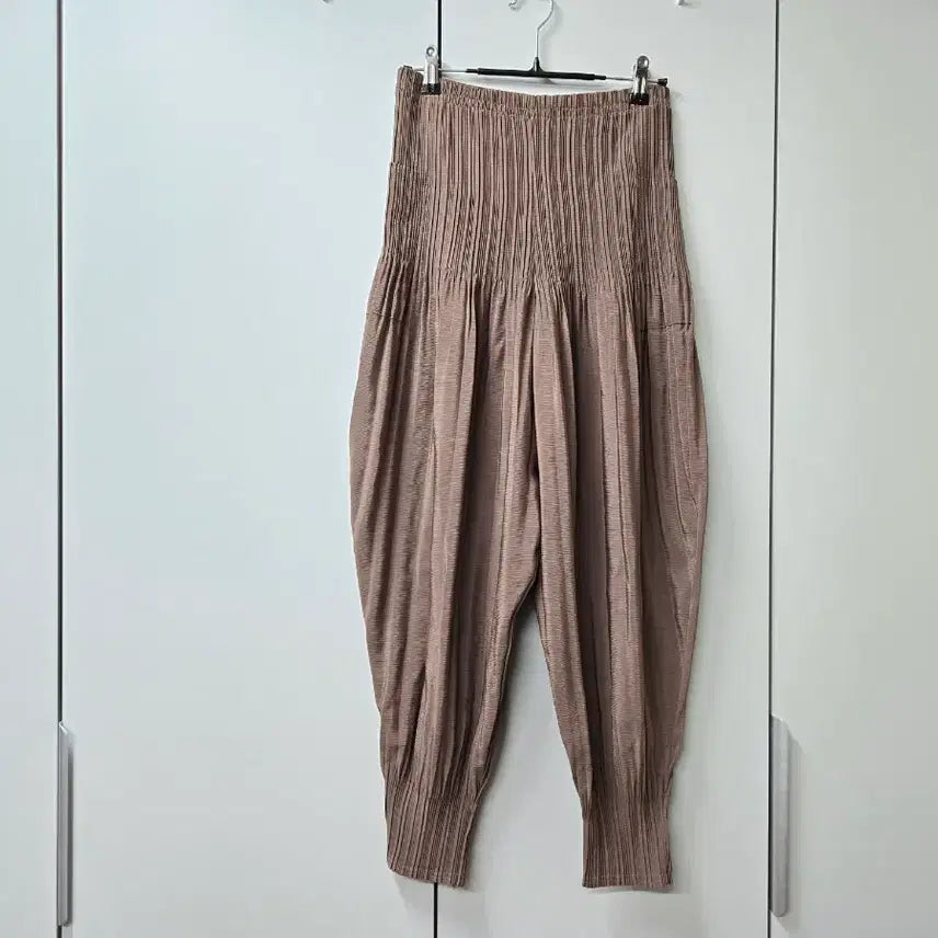 [BUNJANG] Japanese Imported Pleated Pants / 일본수입 편하고 스탈예쁜 주름바지