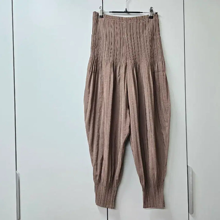 [BUNJANG] Japanese Imported Pleated Pants / 일본수입 편하고 스탈예쁜 주름바지