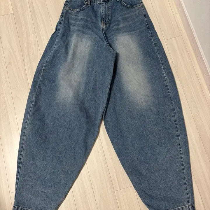 [BUNJANG] New Chief Chic DP Cat Washing Baggy Jeans Deep Blue / 뉴치프시크DP 캣워싱 배기진 딥블루