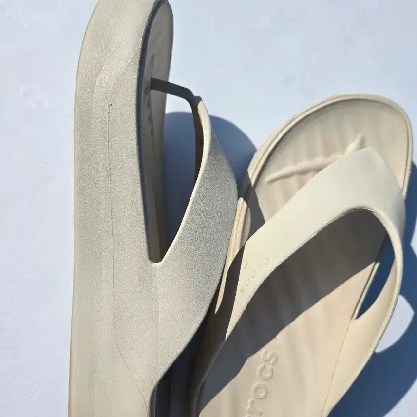 [BUNJANG] Crocs Authentic Platform Flip-Flops Ivory Size 8 / 크록스 정품 플랫폼 쪼리 아이보리 8사이즈