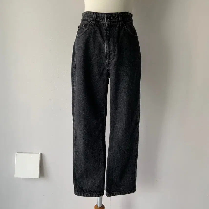 [BUNJANG] 25 Guho Plus Black Straight Fit Denim Pants / 25 구호 플러스 블랙 데님 팬츠 일자핏