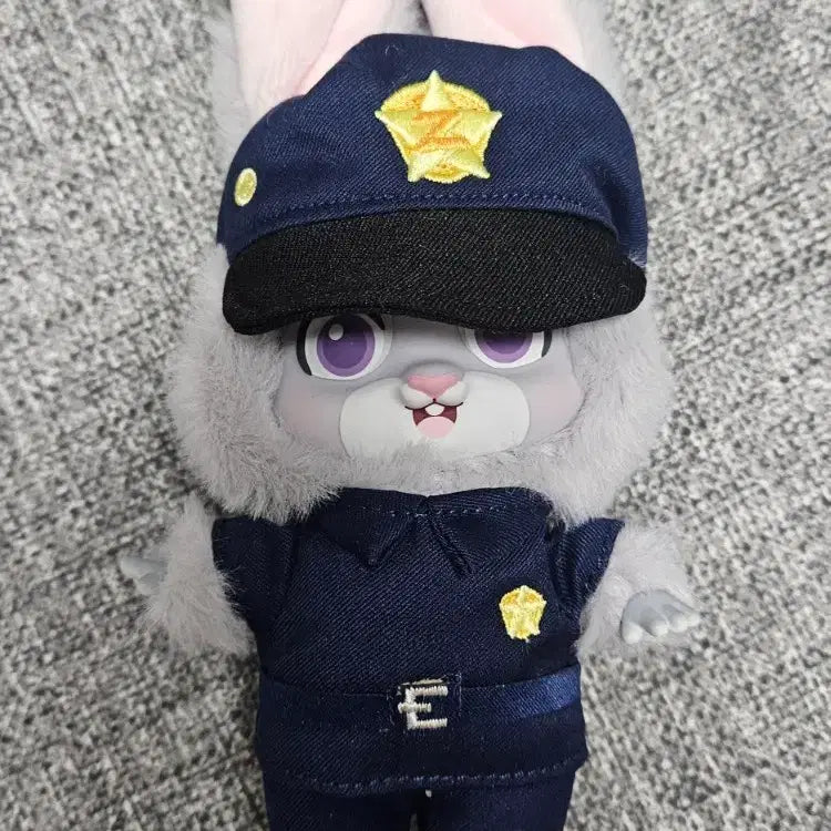 [BUNJANG] Top Toy Zootopia Judy Hopps Police Plush Keychain / 탑토이 주토피아 경찰 주디 인형 키링