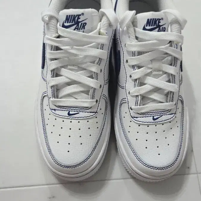 [BUNJANG] Nike Air Force 1 LV8 Junior Shoes / 나이키 에어 포스 1 LV8 주니어 신발