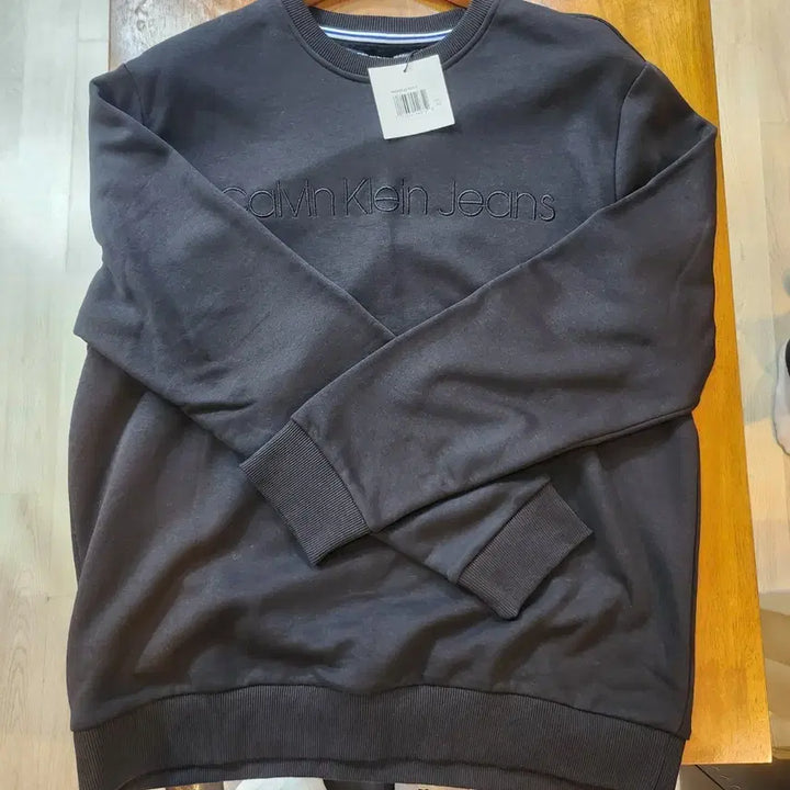 [BUNJANG] Calvin Klein Jeans Black Sweatshirt T-Shirt / 캘빈클라인 진 블랙 맨투맨 티셔츠