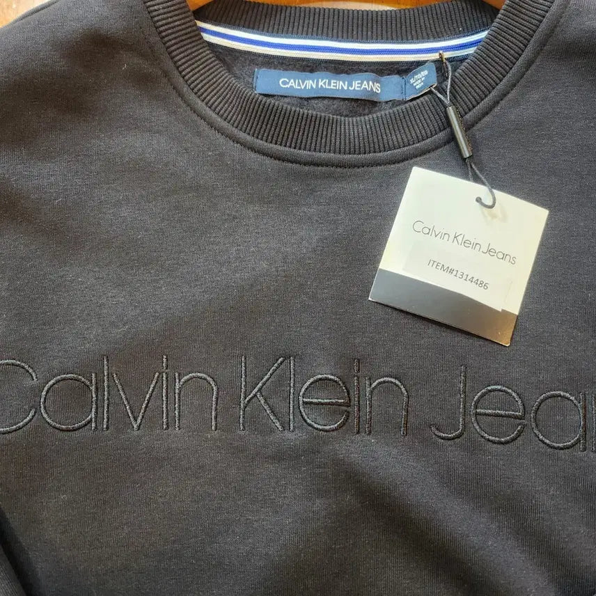 [BUNJANG] Calvin Klein Jeans Black Sweatshirt T-Shirt / 캘빈클라인 진 블랙 맨투맨 티셔츠