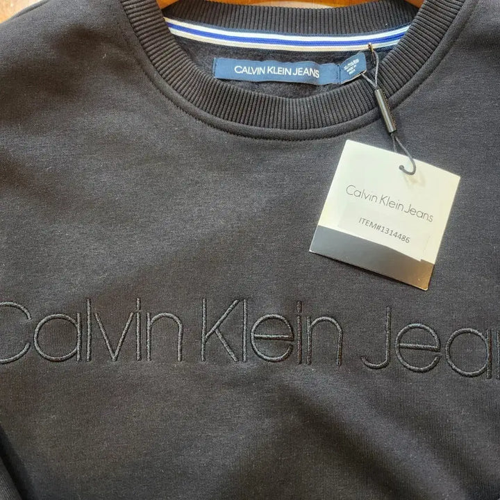 [BUNJANG] Calvin Klein Jeans Black Sweatshirt T-Shirt / 캘빈클라인 진 블랙 맨투맨 티셔츠