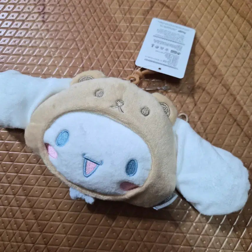 [BUNJANG] Cinnamoroll Blanket, Pouch, Figure Bundle Set (Unused) / 시나모롤 담요.파우치.ㅍ.피규어 미사용 일괄
