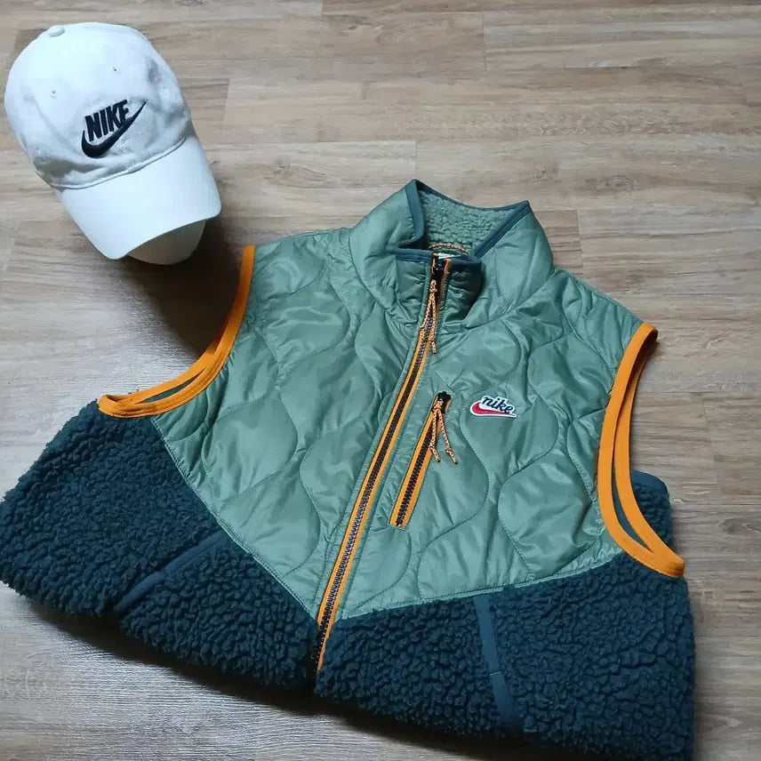 [BUNJANG] Nike Fleece Vest Khaki Padding / nike 나이키 후리스 조끼 베스트 카키 패딩
