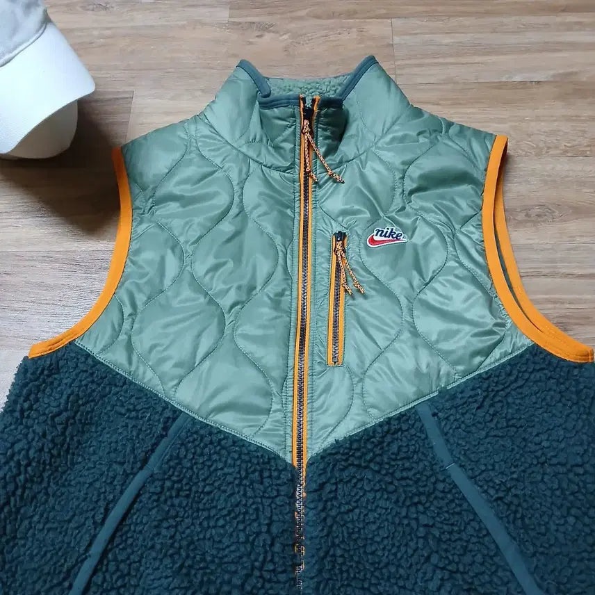 [BUNJANG] Nike Fleece Vest Khaki Padding / nike 나이키 후리스 조끼 베스트 카키 패딩
