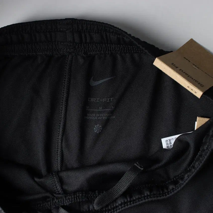 [BUNJANG] Nike 25SS Dri-FIT Standard Fit Swoosh Logo Shorts / (새상품) 나이키 25SS DRI-FIT 스탠다드핏 스우시 로고 숏팬츠