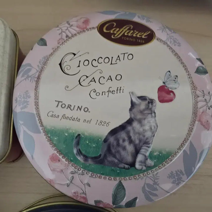 [BUNJANG] Caffarel Cat Design Tin Case Collection / 카파렐 고양이 디자인 틴케이스 모음