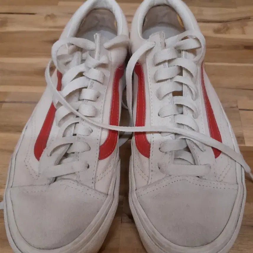 [BUNJANG] Vans Old Skool Sneakers White/Red Size 245 / 반스 올드스쿨 스니커즈 화이트/레드245