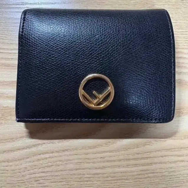 [BUNJANG] Fendi Leather Bifold Compact Wallet Black / 펜디 레더 바이폴드 컴팩트 지갑 블랙 새상품급