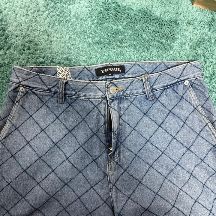 [BUNJANG] YESEYESEE Diamond Pattern Denim Pants / YESEYESEE 다이아몬드 데님 팬츠