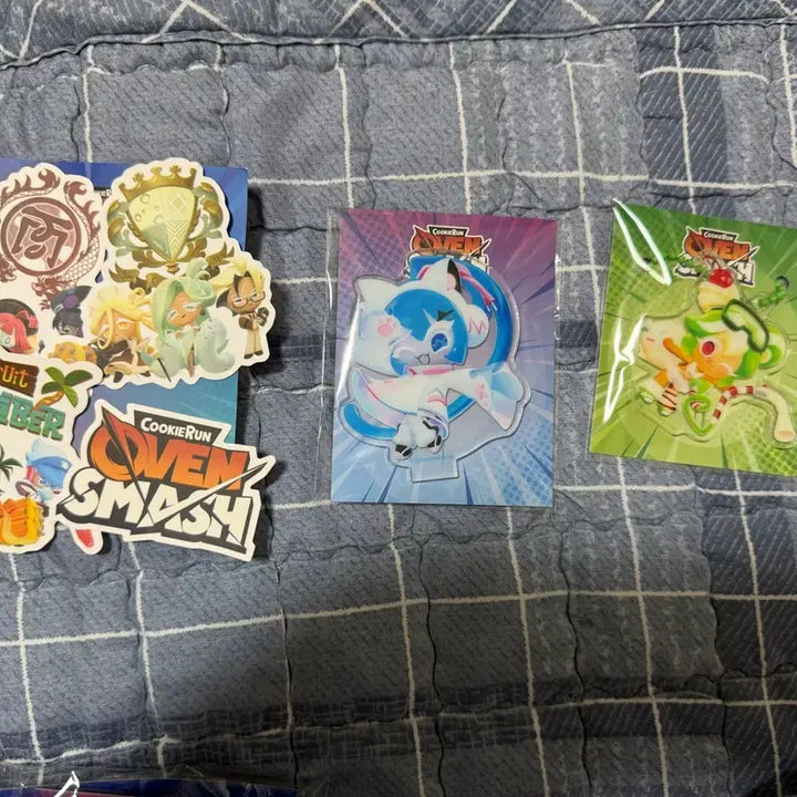 [BUNJANG] Cookierun Oven Smash Acrylic Keyring + Sticker (Sealed) / 쿠키런 오븐스매시 아크릴 키링 + 스티커 (미개봉)