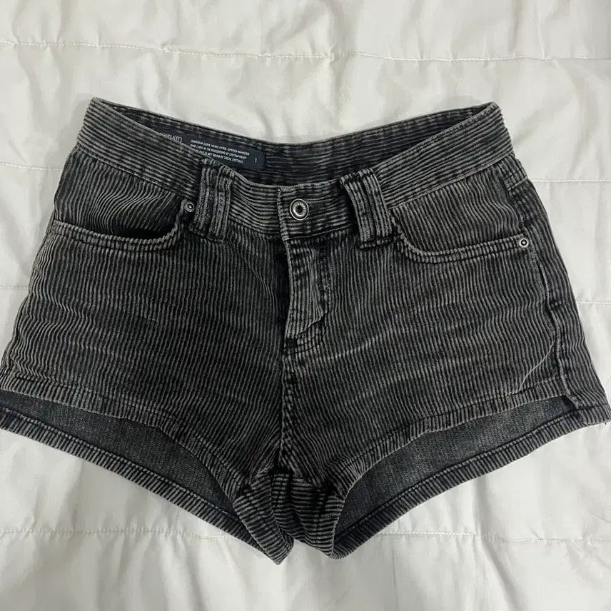 [BUNJANG] Bohemian Seoul Washed Corduroy Shorts / 보헤미안서울 WASHED CORDUROY SHORTS