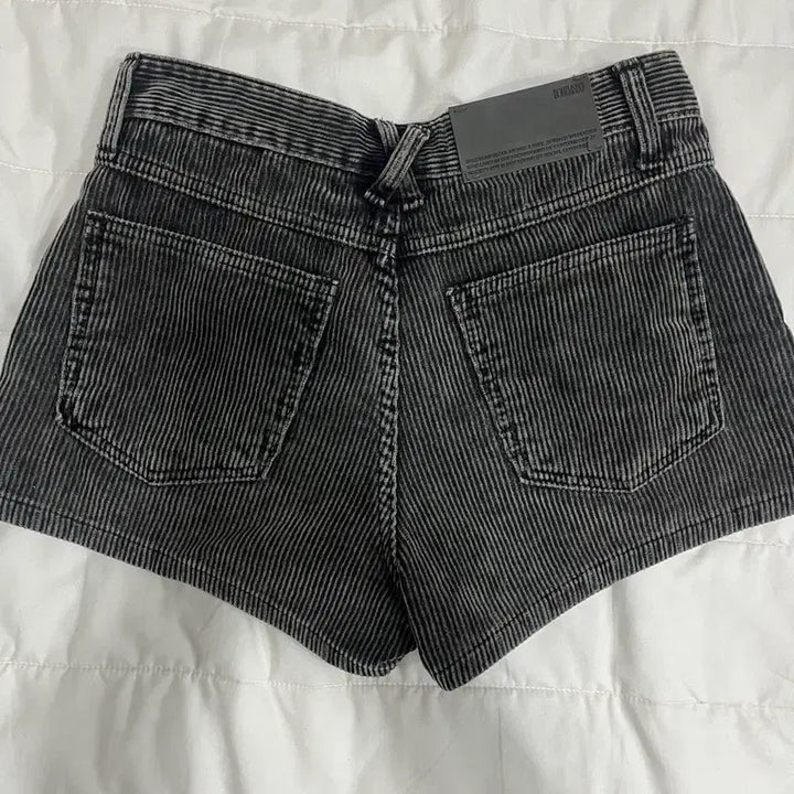 [BUNJANG] Bohemian Seoul Washed Corduroy Shorts / 보헤미안서울 WASHED CORDUROY SHORTS