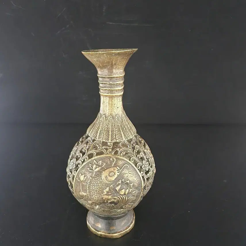 [BUNJANG] Chinese Celadon Vase with Filigree, Height 20.3cm / 투각 동 화병 높이20.3cm 구연부5.4cm  중국도자기