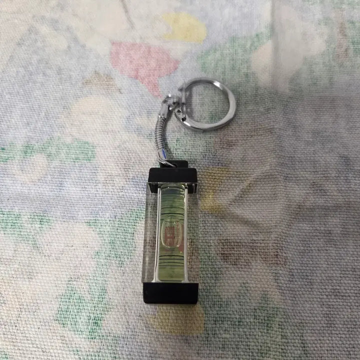 [BUNJANG] 90s-00s Retro Spirit Level Keychain / 90-00s 레트로 수평계 키링