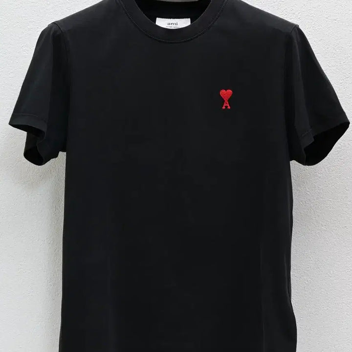[BUNJANG] AMI Small Heart Short Sleeve T-Shirt Black XS / 아미 스몰하트 반팔티 블랙 XS