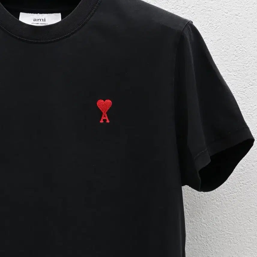 [BUNJANG] AMI Small Heart Short Sleeve T-Shirt Black XS / 아미 스몰하트 반팔티 블랙 XS