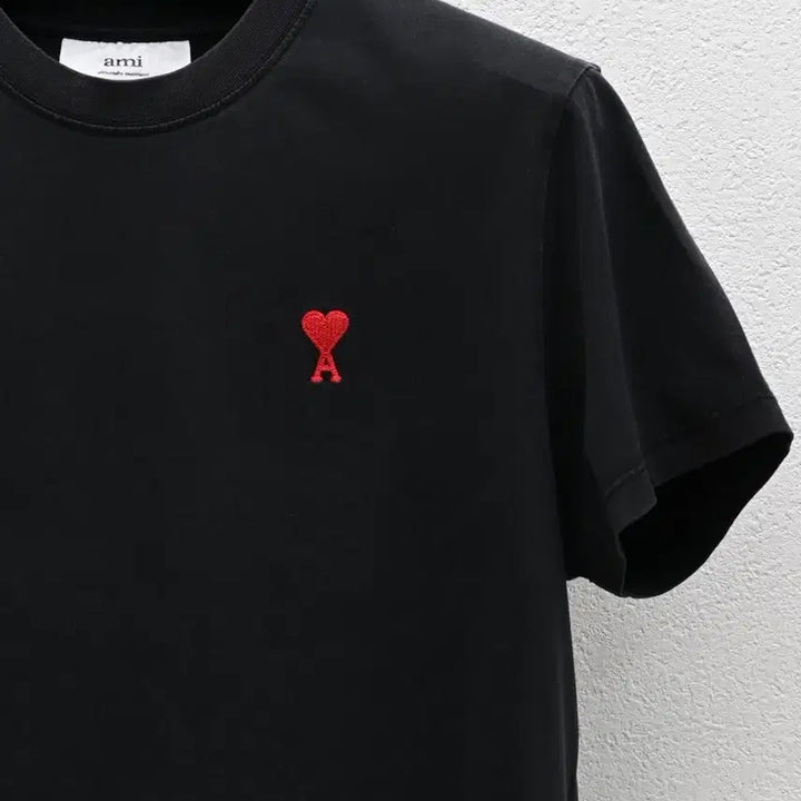 [BUNJANG] AMI Small Heart Short Sleeve T-Shirt Black XS / 아미 스몰하트 반팔티 블랙 XS