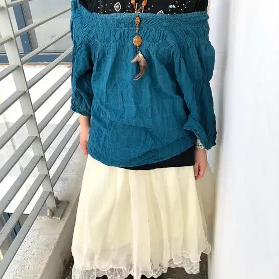 [BUNJANG] Child Magazine Coordi Set - Off-Shoulder Blouse and Lace Long Skirt / 차일드매거진 코디 셋