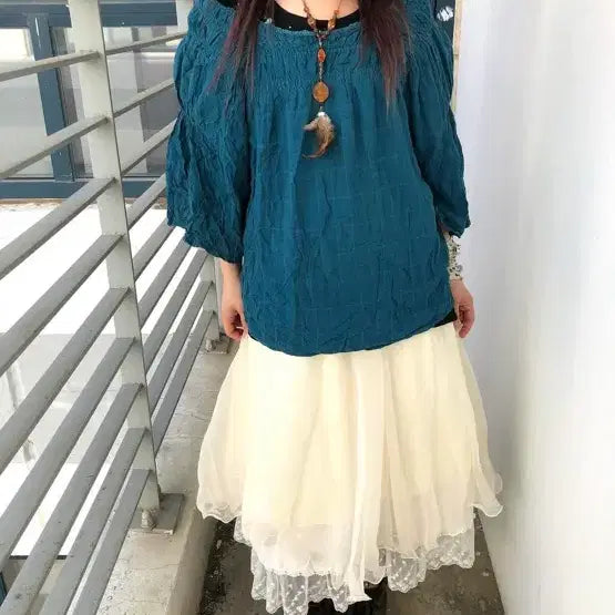 [BUNJANG] Child Magazine Coordi Set - Off-Shoulder Blouse and Lace Long Skirt / 차일드매거진 코디 셋