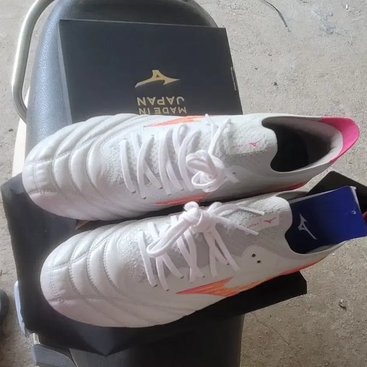[BUNJANG] Mizuno Morelia Neo 4 Beta AG Japan Soccer Cleats / 미즈노 모렐리아 네오 4 베타 AG 제펜 축구화