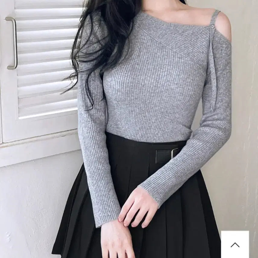 [BUNJANG] Milkcocoa Beige Off-Shoulder Top / 밀크코코아 베이지 오프숄더